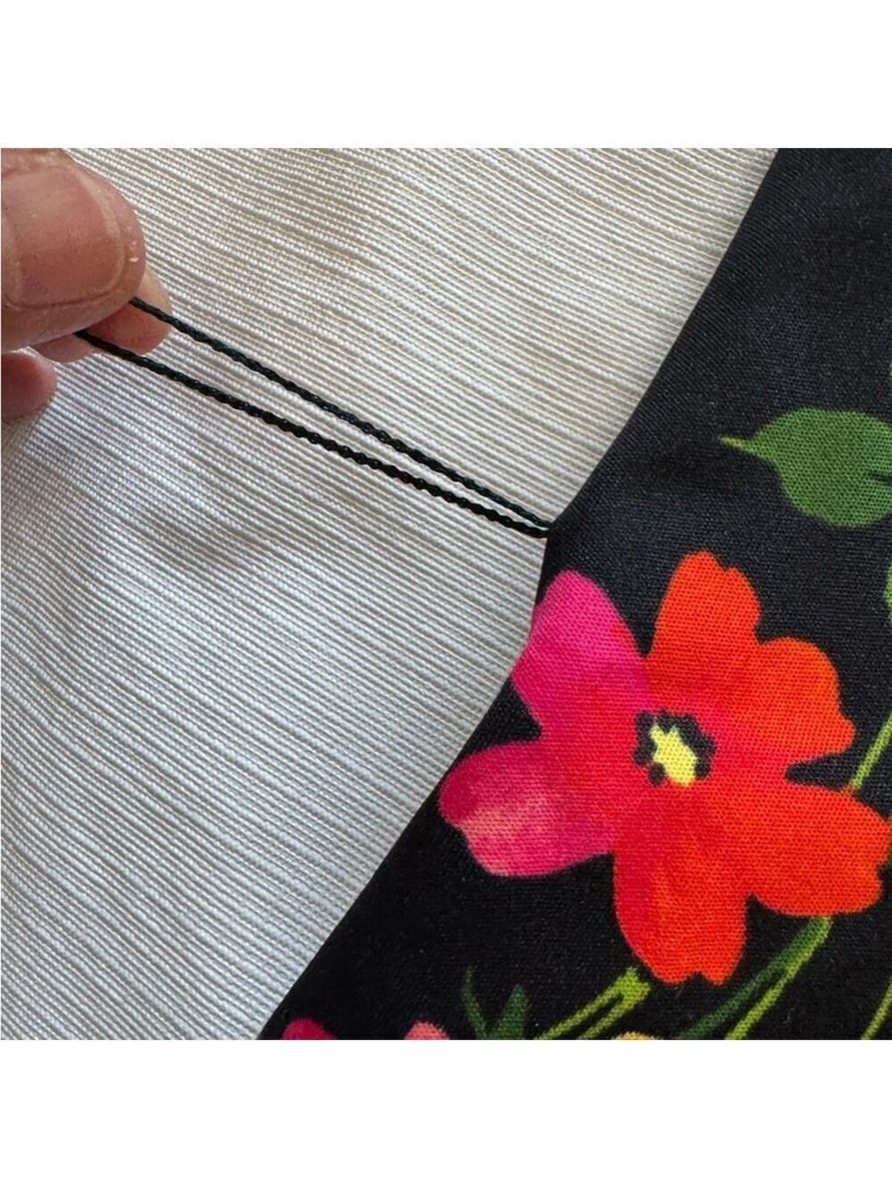 Vintage 70’s Leo Danal Canada Elegant Floral Black Midi Dress SZ 12 - Picture 5 of 8